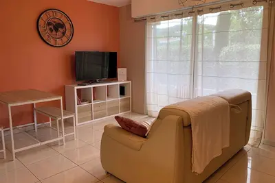 Image de Appartement cosy avec piscine proche centre