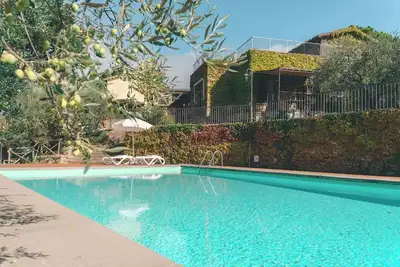 Image de Magnifique maison de vacances pour 7 personnes avec Wifi, piscine, Tv et terrasse, près de Assise