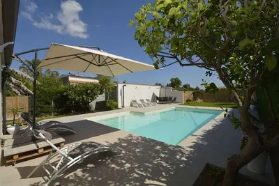 Image de Maison de vacances privée avec climatisation, piscine privée, Wifi, Tv, patio, vue panoramique