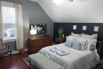 Image de Lovely 2-bedroom apartment with Ac in vibrant East Side, Pvd, Off street 1 Space