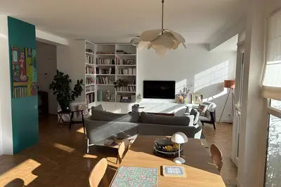 Image de Spacious apartment with Eiffel Tower view
