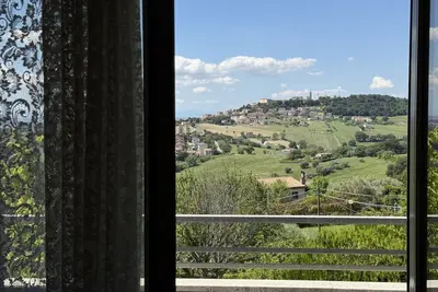 Image de C015 – Camerano – Three-story villa with garden