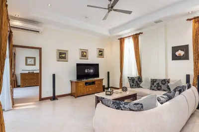 Image de Villa de luxe 2br avec piscine Pratamnak Soi 5 à 50 m de la plage