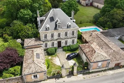 Image de Clos Peyredoulle 4 étoiles, piscine, billard et parc