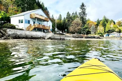 Image de Gorgeous, Waterfront Beach Cottage on Oyster Bay with Easy Access to Olympic National Park