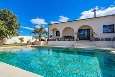 Image de Villa de charme, climatisée, entre Nîmes et Uzès