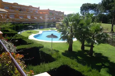 Image de Apartment near the beach, with terrace and swimming pool (pet friendly)