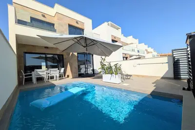 Image de Villa « R-40-4 Obra Nueva au Centre » avec piscine privée, Wi-Fi et climatisation