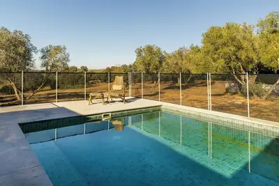 Image de Villa design dans un domaine historique andalou