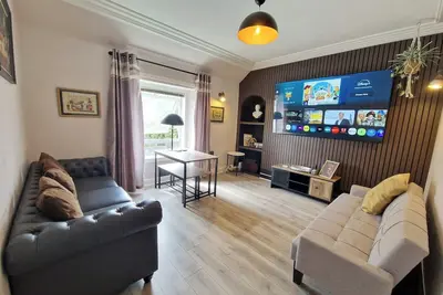 Image de Bright & Spacious Central Apt Near City Centre