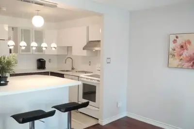 Image de Cozy Fully Furnished Apt w/ Parking
