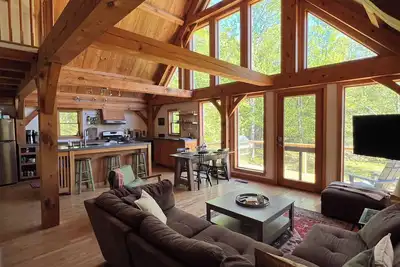 Image de Dog friendly cabin on private wooded lot