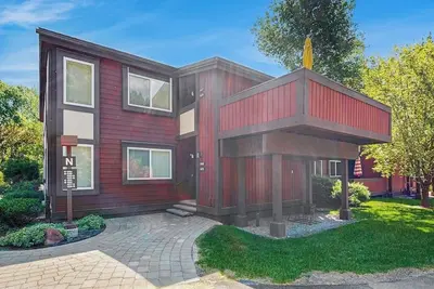 Image de Convenient Studio, Walking Distance to Sun Valley Lake - Shopping, Skiing Nearby