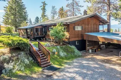 Image de Lake & mountain view retreat with washer/dryer, & furnished deck