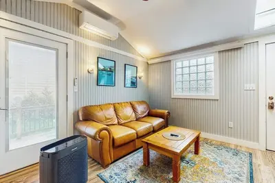 Image de Charming, Dog-Friendly Cottage w/ Shared Pool - Walk to the Ocean
