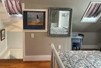 Image de Bring Fido! Spacious 2 family home 7-bedroom 5 bathroom in charming Chatham.