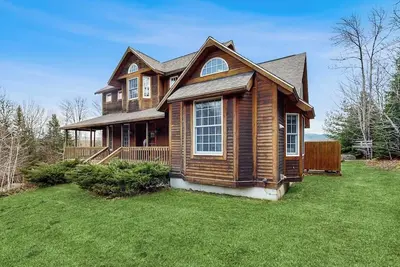 Image de Grand cabin with gorgeous views - perfect for big families