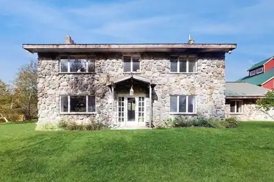 Image de Mountain view house w/ two fireplaces, Bbq, w/d, jacuzzi, wifi, a/c