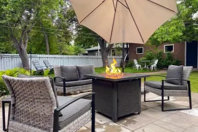 Image de King Bed, Ac, 75 min Banff, Newly Renovated