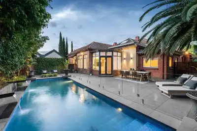 Image de Luxury Seaside Estate with Pool & Garden Oasis