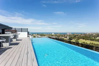 Image de St Kilda stunner - rooftop infinity pool + parking
