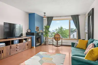 Image de Cute Bankview 2bdrm Unit w/ Amazing Yyc Views!