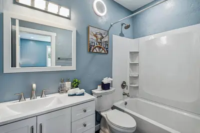 Image de West Arvada Peaceful 1-bedroom condo - New Construction, Spacious Patio & Ac
