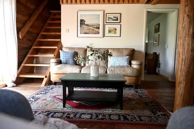Image de Cozy Mountain Cabin Retreat with Hot Tub, Trails, and Year-Round Outdoor Adventure in Alta, Wyoming