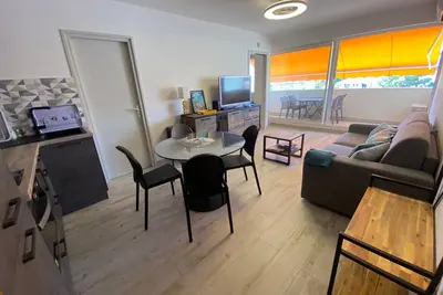 Image de Appartement T2 avec terrasse sud - Accès plage