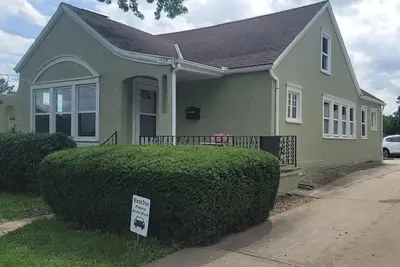Image de Cute, newly remodeled bungalow for 7.