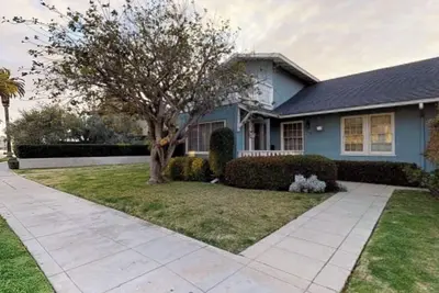 Image de One Block from Coronado's Famous Beaches