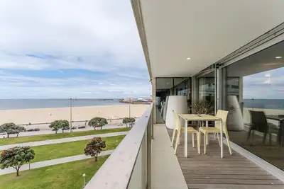 Image de GuestReady - Beachside Stay in Matosinhos!