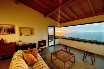Image de Casa da Vista Mar : vue mer, Wi-Fi et climatisation à Angra do Heroísmo