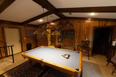 Image de Luxury Southern Lodge Retreat-4 Bedroom/4 Bathroom