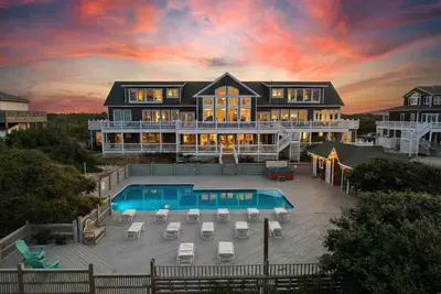 Image de Oceanfront Estate | Sleeps 40 | Weddings & Retreats | 18br | Obx