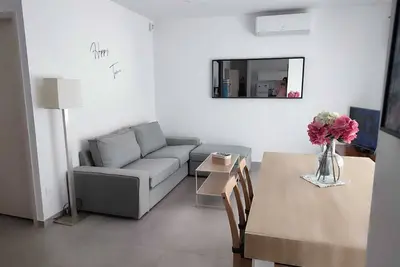 Image de Vue luberon, terrasse et piscine privative à 4min d'Apt.