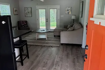 Image de Serene 1 Br cabin w/ Picturesque Red River views