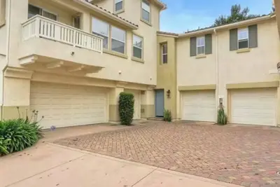 Image de Gorgeous 3-bedroom townhome in Carlsbad near the beach