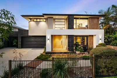 Image de Ex-Display Home w Pool & Designer Outdoor Living