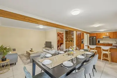 Image de Great Value 5br Group Home | Near M3 & Asian Food