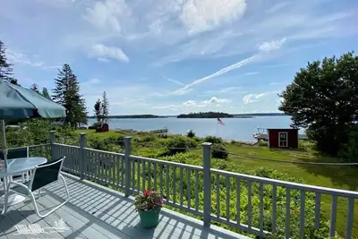 Image de Charming 3br cottage with king bed and two twin rooms in Southport.