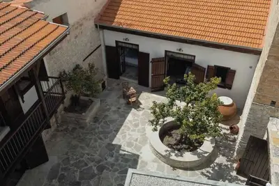 Image de Traditional Stone Studio Village Retreat