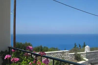 Image de Appartement « Villa Milia - Vue Mer » avec vue sur la mer, Wi-Fi et climatisation