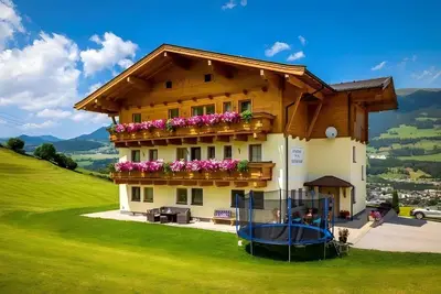 Image de Appartement « Ferienwohnung Pihapper » avec vue sur la montagne, jardin commun et Wi-Fi
