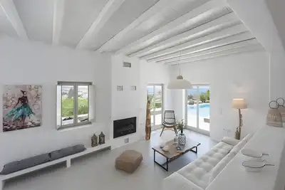 Image de Maison de vacances « Luxury Villa Ninemia 2 Paros » avec vue mer, Wi-Fi et climatisation