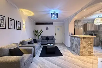 Image de 2-bedroom apartment in peaceful Cairo with cool Ac In Zamalek Island