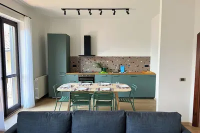 Image de Cozy and spacious apartment with garden a few steps from the lake