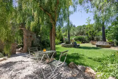 Image de Charmant cottage-jardin avec étang naturel dans l’Algarve