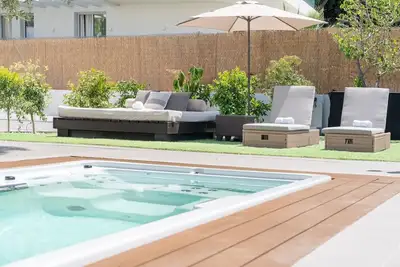 Luxe 7-bed Heated, Pool, Sauna & Hammam