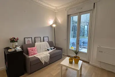Image de Appartement avec terrasse et vue Tour Eiffel 